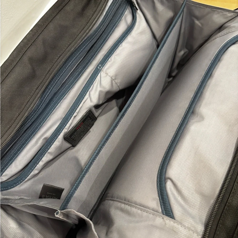 Tumi Alpha Large 17” Black Men's Briefcase with Shoulder Strap
